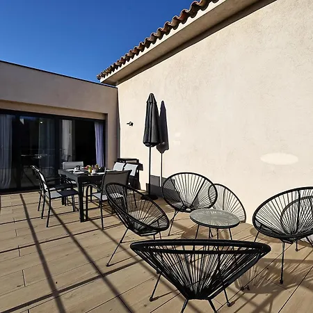 Maelle - T4 Moderne A Bonifacio (Corsica)