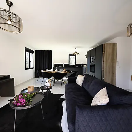 Maelle - T4 Moderne A * Bonifacio (Corsica)