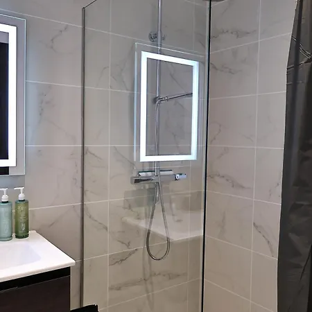 Maelle - T4 Moderne A Bonifacio (Corsica)