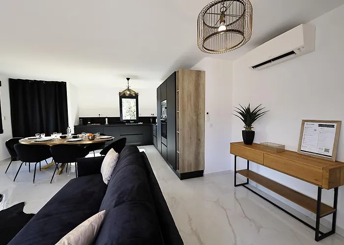 Appartement Maelle - T4 Moderne A Bonifacio (Corsica)